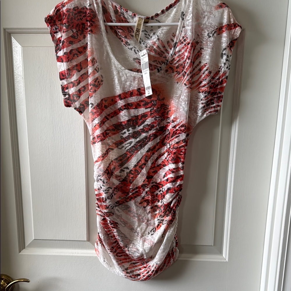 Buckle Stylish Women's Red and White Top